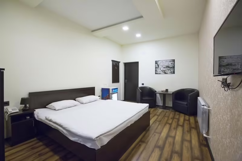 GRANADA HOTEL