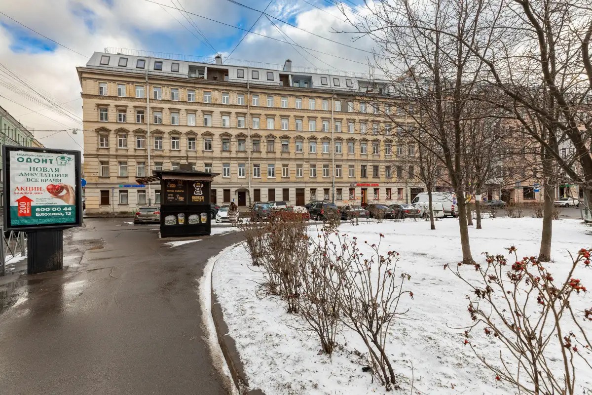 PORT COMFORT ON PETROGRADKA