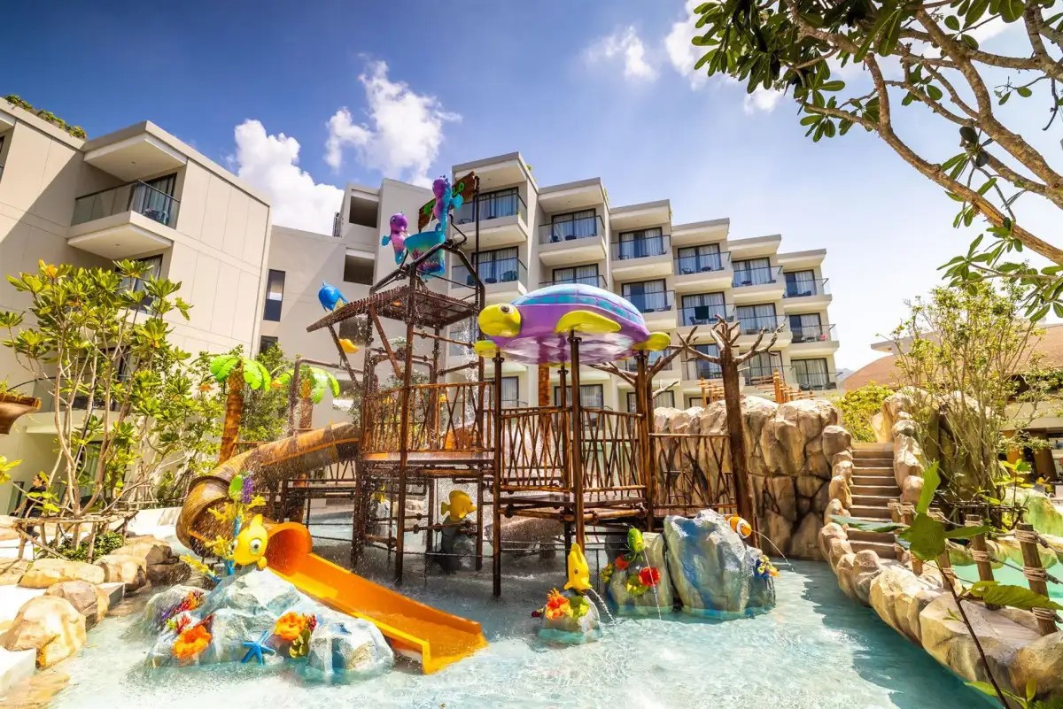 PHUKET EMERALD BEACH RESORT