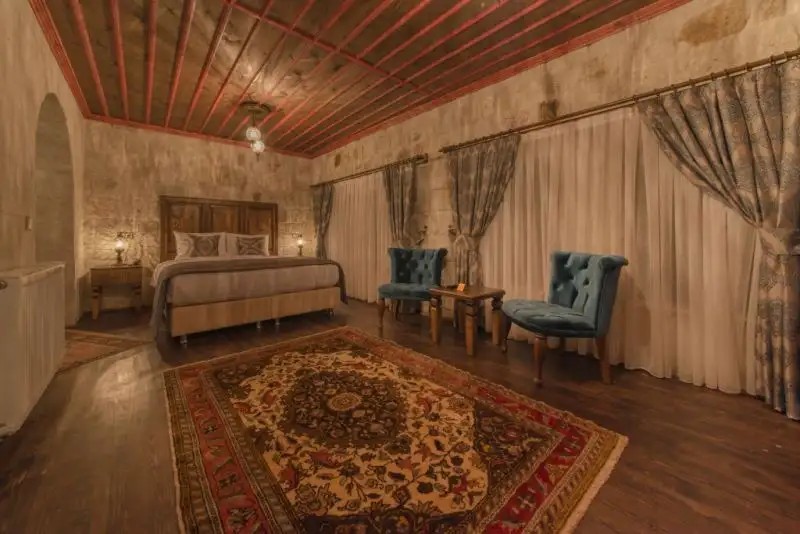 LUNA CAVE HOTEL
