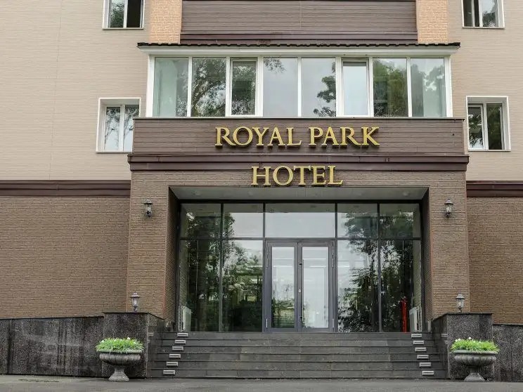 РОЯЛ ПАРК (ROYAL PARK)