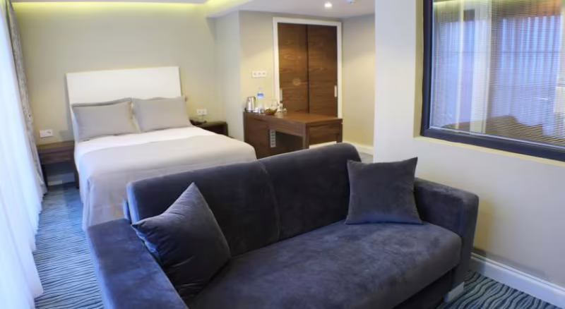 ASTON RESIDENCE