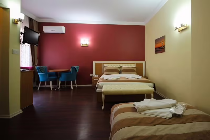 PERAZRE HOTEL