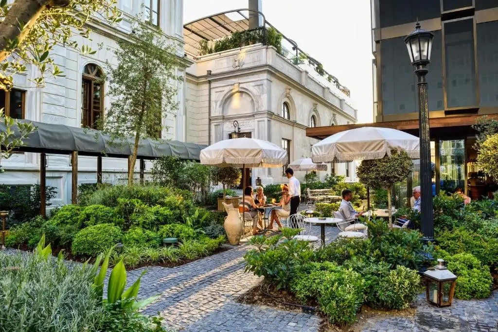 SOHO HOUSE