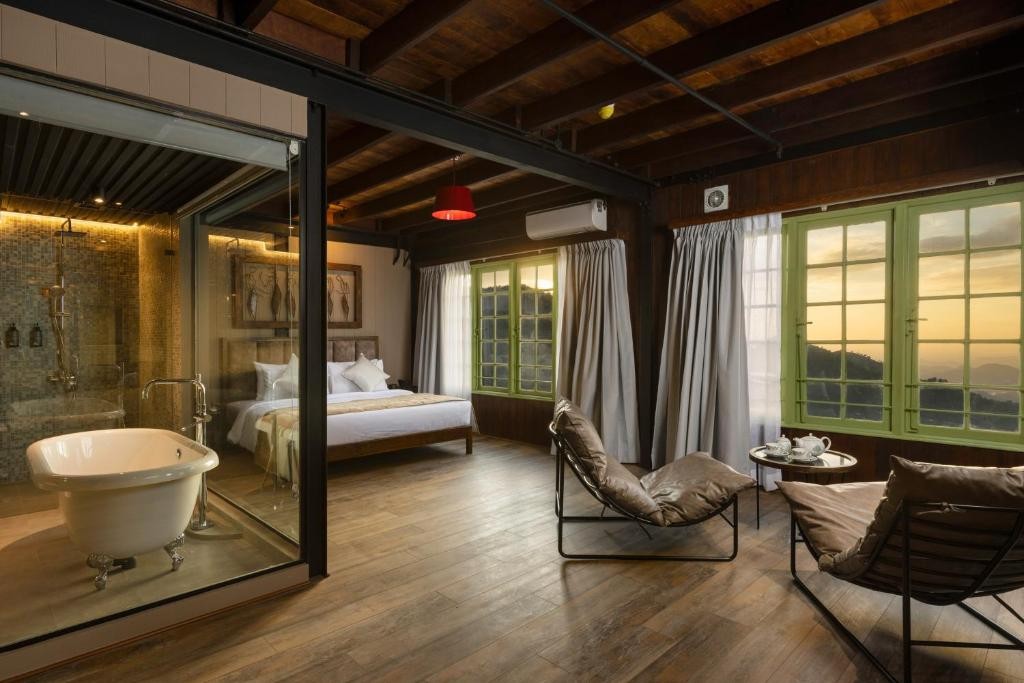 NEWBURGH ELLA THE TEA FACTORY RESORT