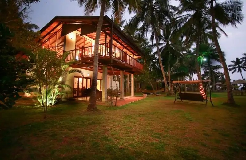 WADDUWA BEACH VILLA
