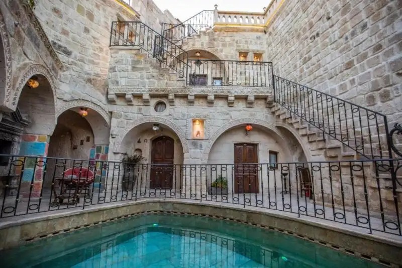 ROYAL CAVE HOTEL