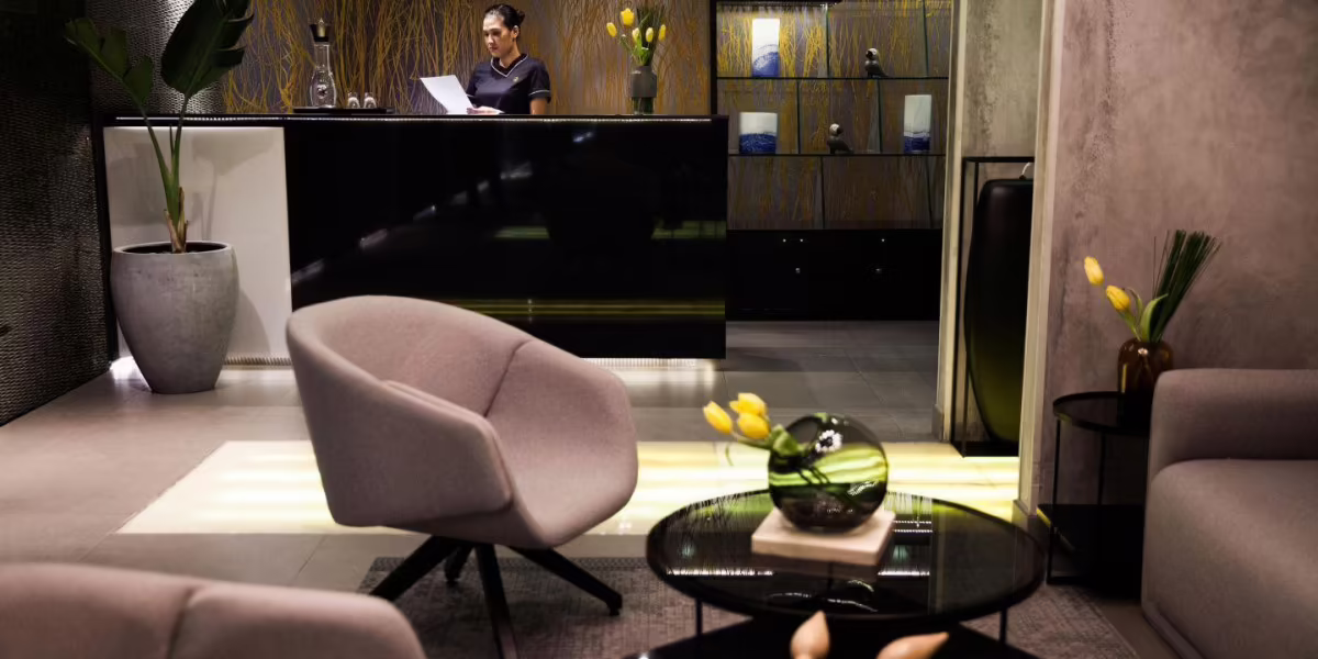 VOCO DUBAI (EX. NASSIMA ROYAL HOTEL)