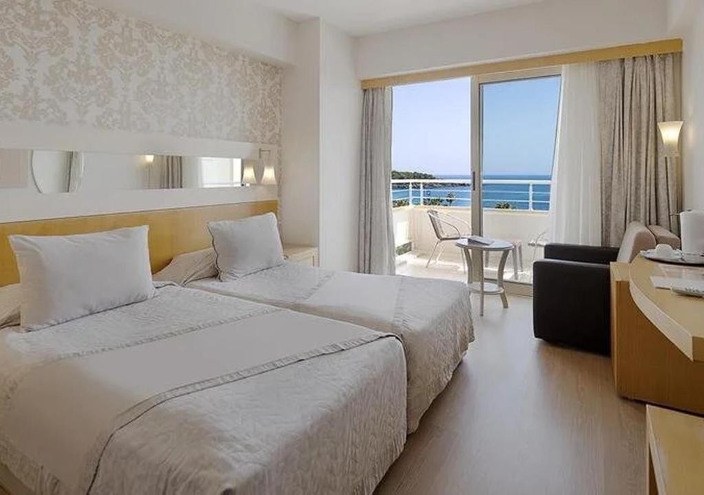 SENTIDO LYCUS BEACH