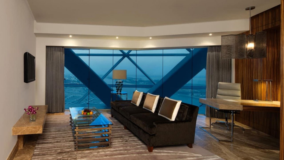 ANDAZ CAPITAL GATE ABU DHABI – A CONCEPT BY HYATT