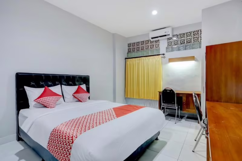OYO 90089 HOTEL SATRIA SYARIAH