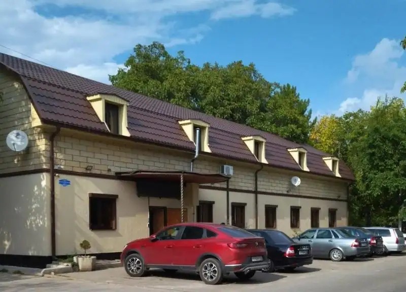 ГОСТЕВОЙ ДОМ НА ЯСНОПОЛЯНСКОЙ