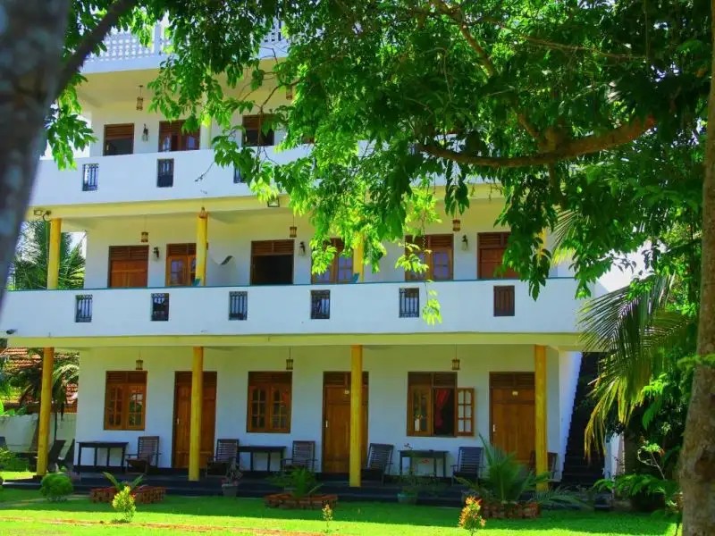 A ONE CALM PALACE