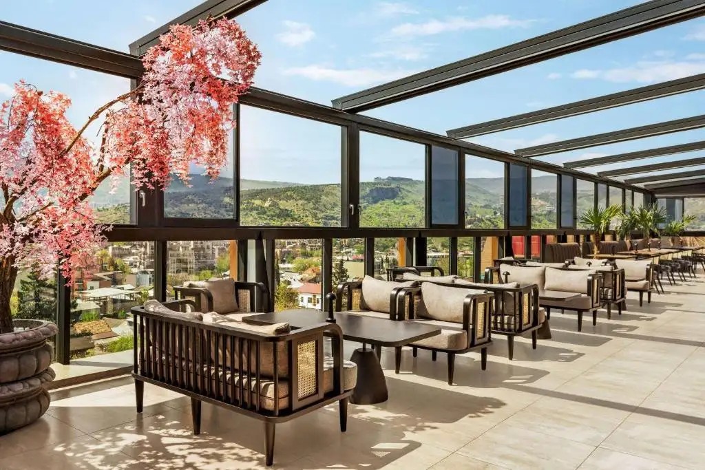 RAMADA BY WYNDHAM TBILISI OLD CITY
