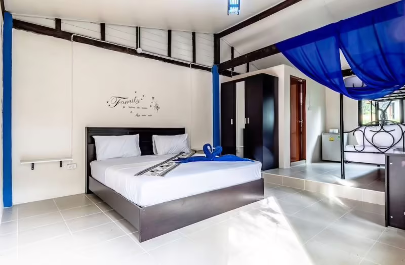 LANTA LILY RESORT