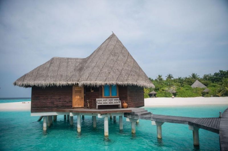 lagoon villa