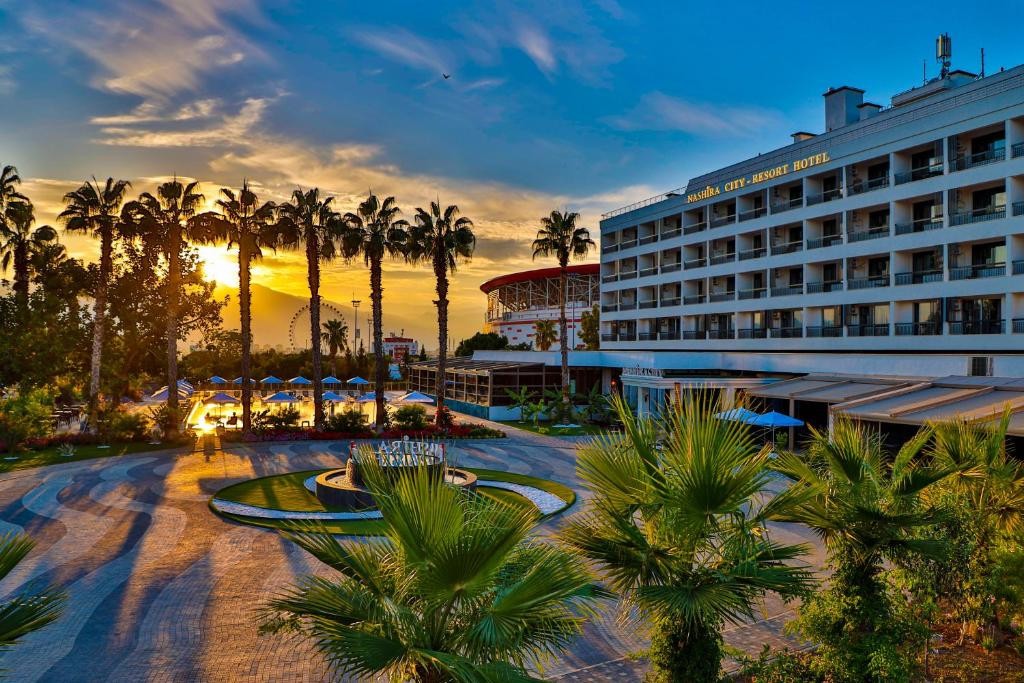 NASHIRA CITY RESORT HOTEL (EX. GRIDA CITY)