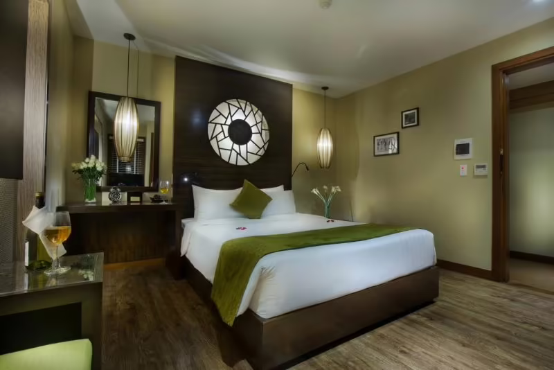 ORIENTAL SUITES HOTEL & SPA