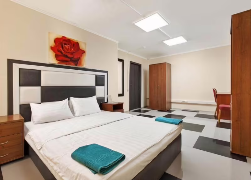 CROCUSS HOTEL (КРОКУСС)