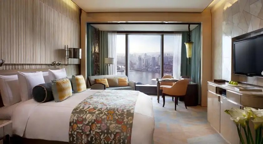 THE RITZ CARLTON SHANGHAI PUDONG