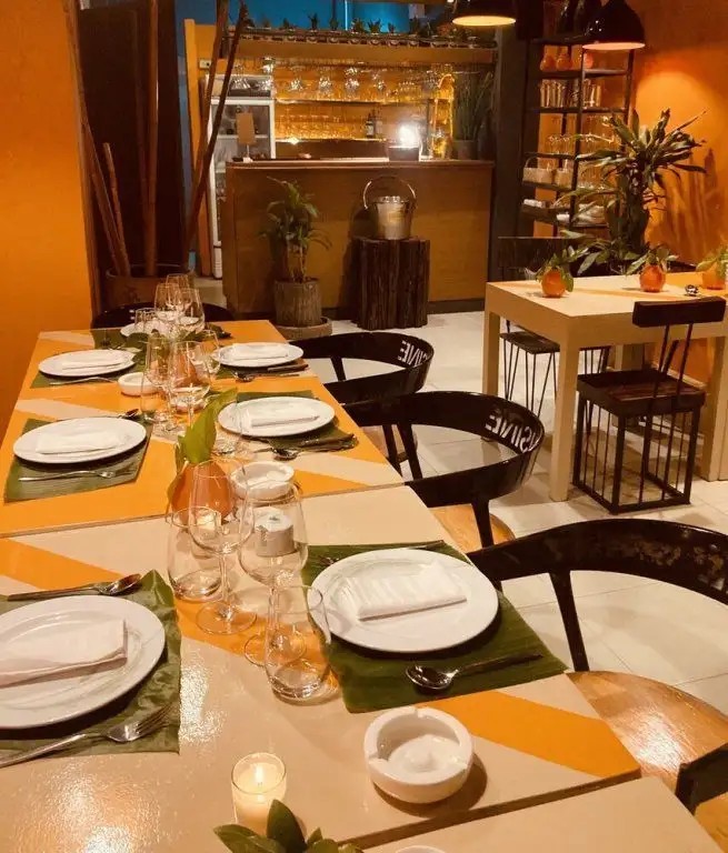BISTROTHELENE