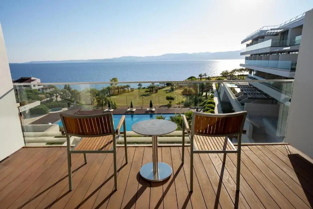 ONLIVE DELUXE HOTEL