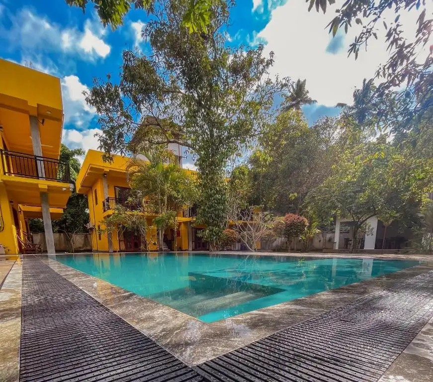 EASY LIVING GUEST HOUSE