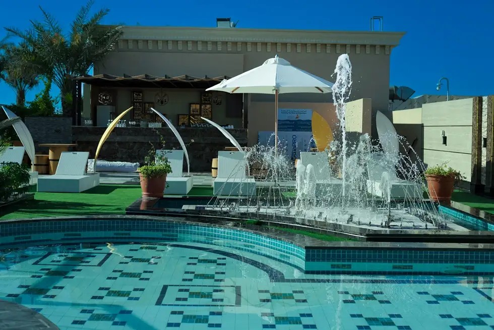 LA ZONA CONTINENTAL HOTEL