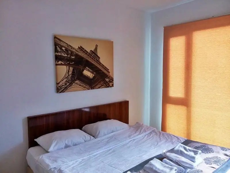 NEW PERA SUITES