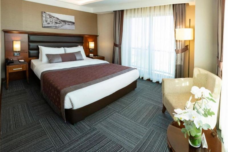 corner suite
