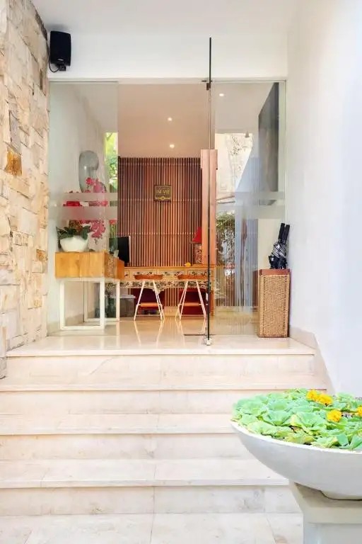 THE JIMBARAN VILLA