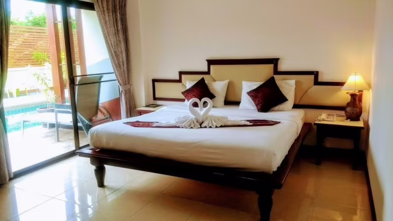 MEI ZHOU PHUKET