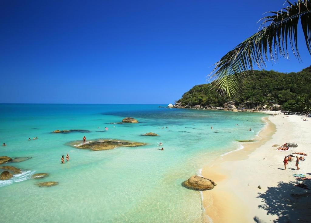 CRYSTAL BAY BEACH RESORT