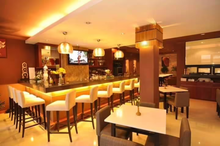 HEMINGWAYS HOTEL