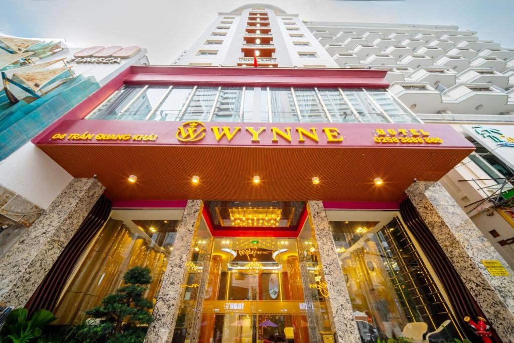 WYNNE HOTEL