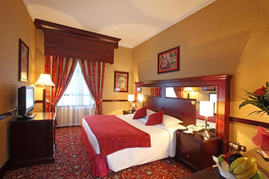 SEA VIEW HOTEL