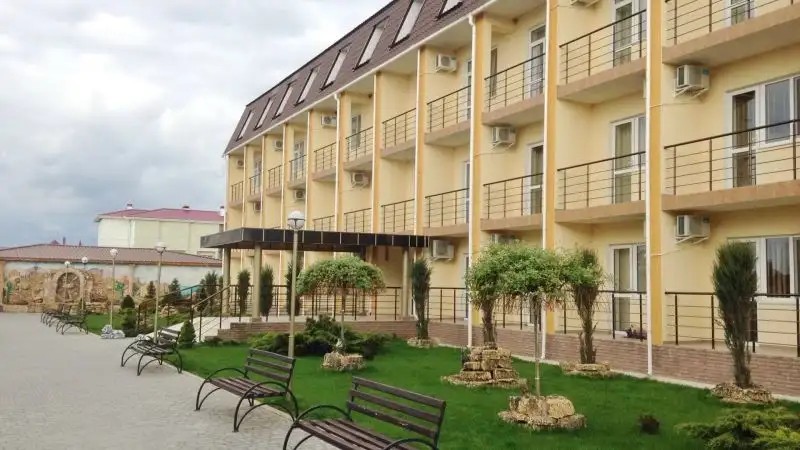 ЗОЛОТАЯ РЫБКА САКИ