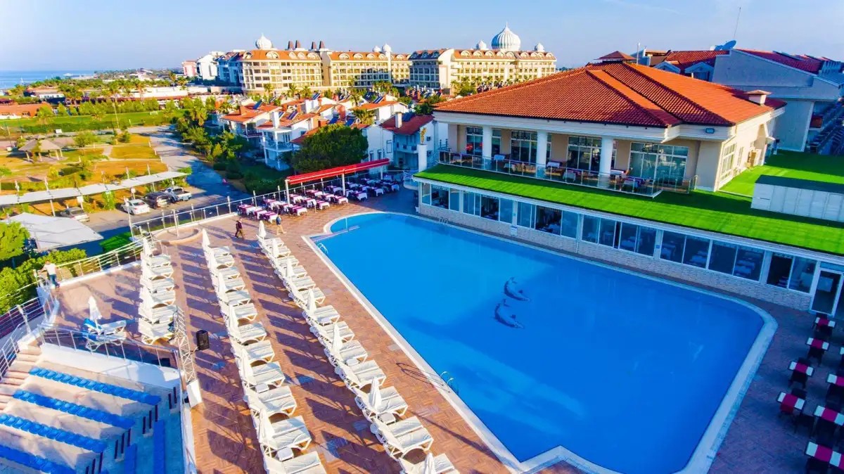 LUNA VISTA BELEK (EX. CLOVER MAGIC BELEK)