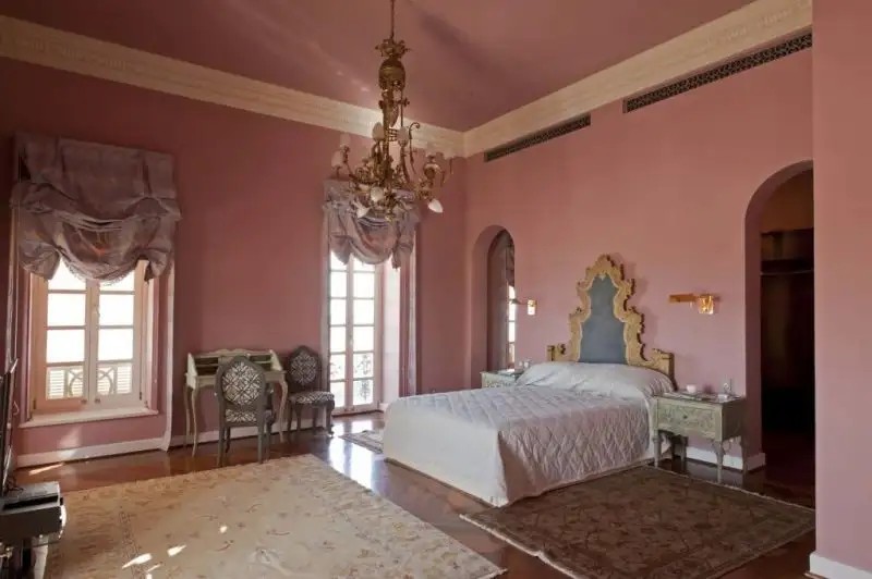 LA MAISON BLEUE