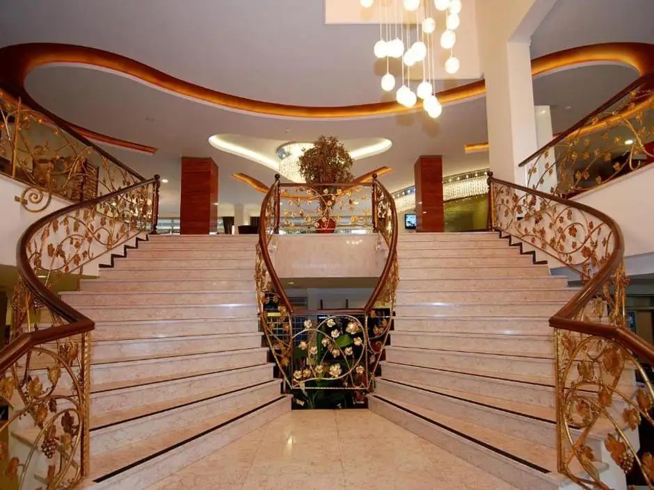 GRAND OKAN