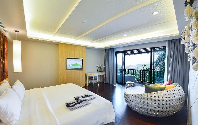 honeymoon suite sea view