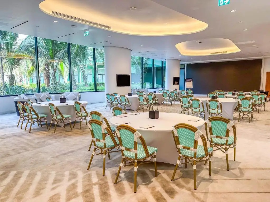 VOCO DUBAI NICE THE HEART OF EUROPE