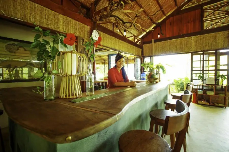 BAMBOO COTTAGES & RESTAURANT