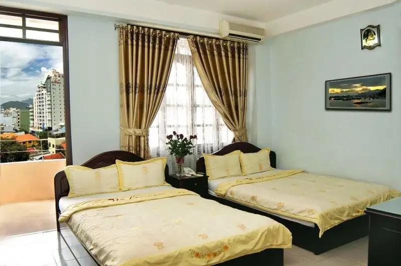 HOA LAM