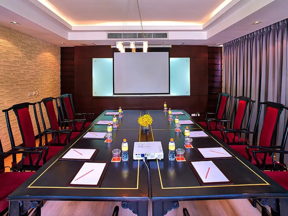 BANDARA SUITES SILOM