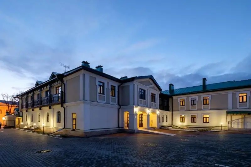 АЖУР (БЫВШ. МИРРОС ОТЕЛЬ СУЗДАЛЬ)