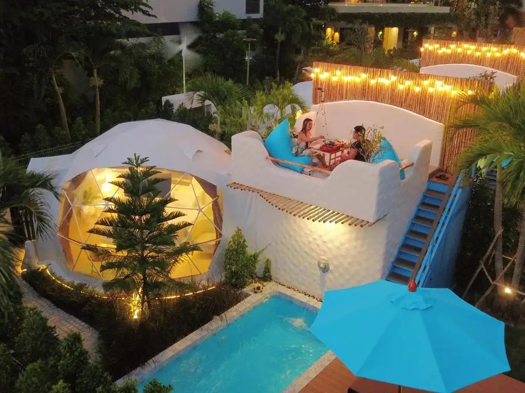 LE RESORT AND VILLAS