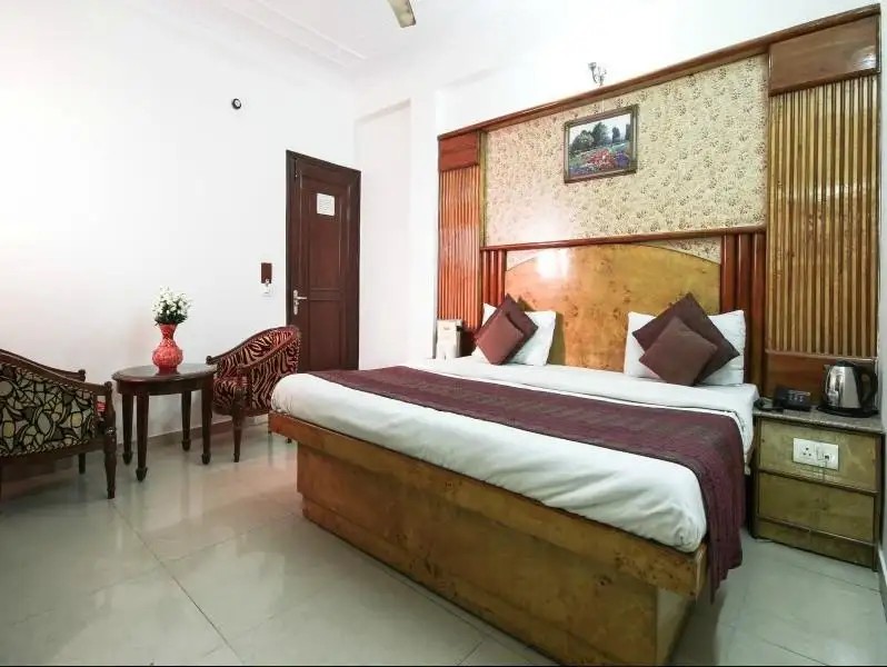 YUVRAJ DELUXE