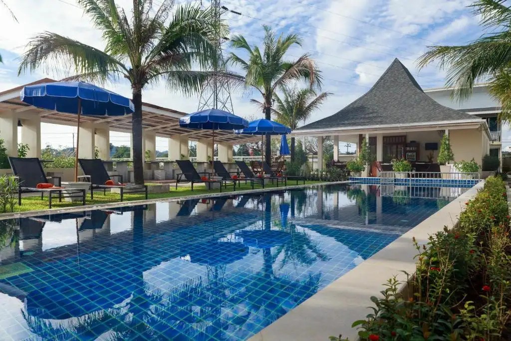 IMPRESS RESORT