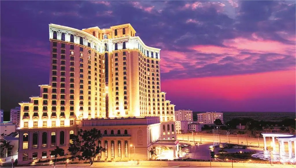 BAOHONG HOTEL SANYA (EX. SANYA JINJIANG BAOHONG HOTEL)